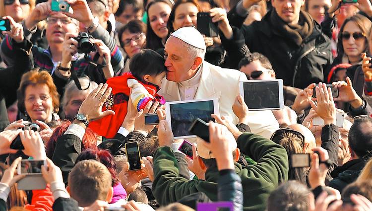 Papa-pastoral-clase-media_CLAIMA20160618_0007_15